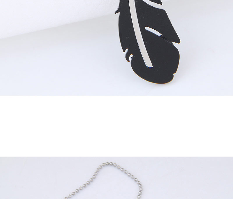 Trendy White Feather Pendant Decorated Simple Necklace,Necklaces