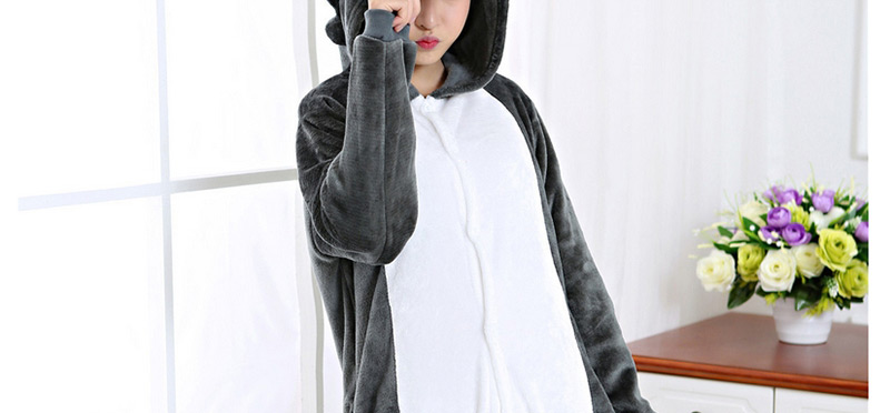 Fashion Dark Gray Timber Wolf Shape Decorated Nightgown,Cartoon Pajama