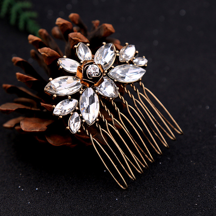 Elegant Gold Color Oval Shape Diamond Decorated Hairpin,Hairpins