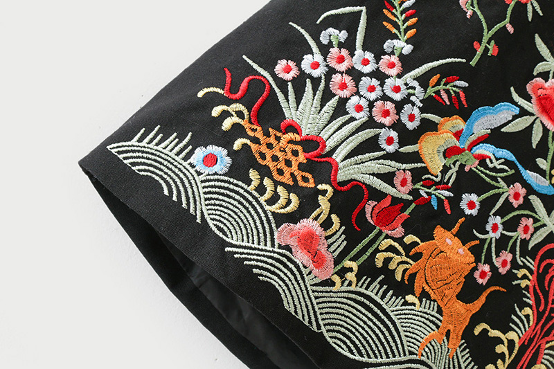 Elegant Black Embroidery Flower Decorated Mini Skirt,Skirts