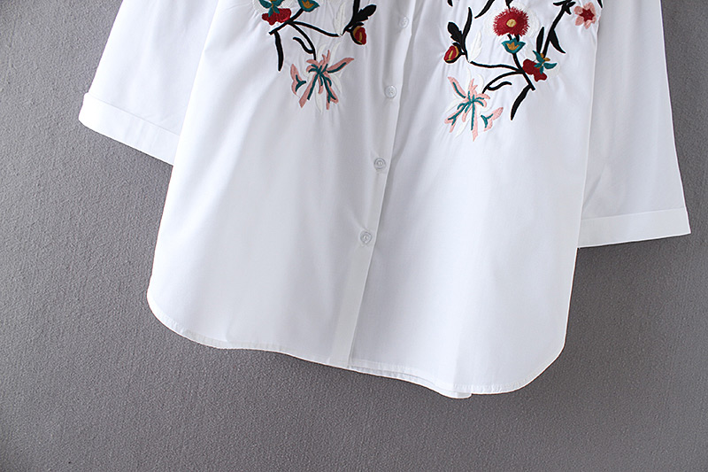 Fashion White Flower Pattern Decorated Shirt,Blouses