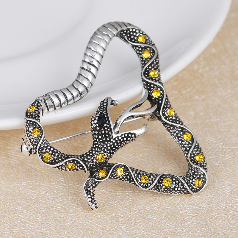 Personalized Yellow Snake Shape Decorated Simple Brooch,Korean Brooches