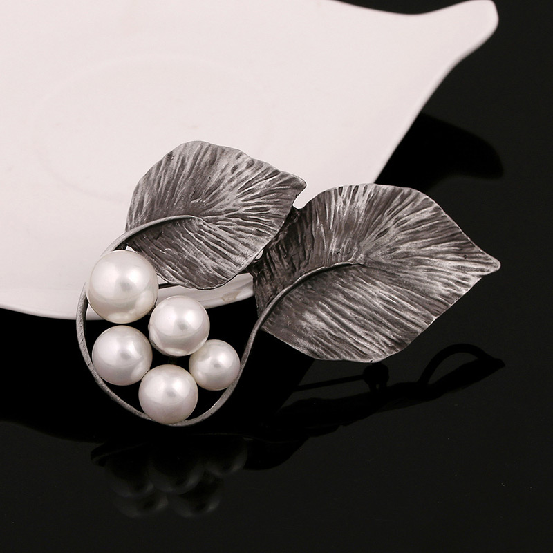 Elegant Gray Leaf Shape Decorated Brooch,Korean Brooches