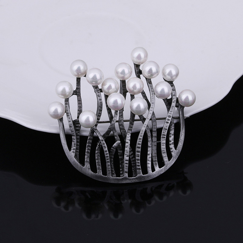 Elegant White Round Shape Decorated Brooch,Korean Brooches