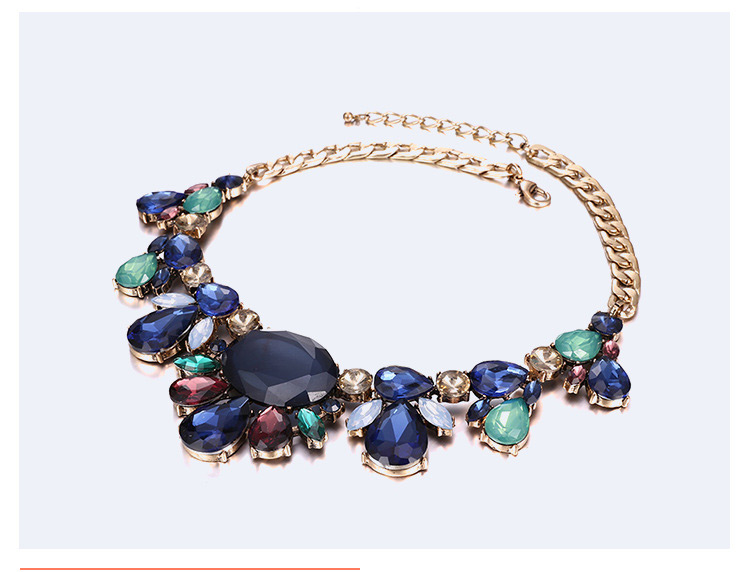 Elegant Blue Geometric Shape Diamond Decorated Necklace,Bib Necklaces