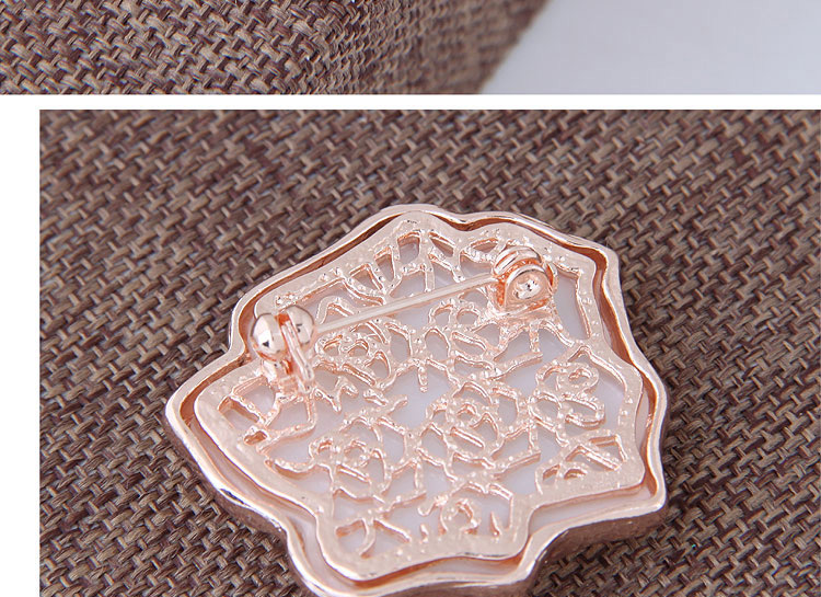 Fashion Gold Color Diamond Decorated Flower Shape Brooch,Korean Brooches