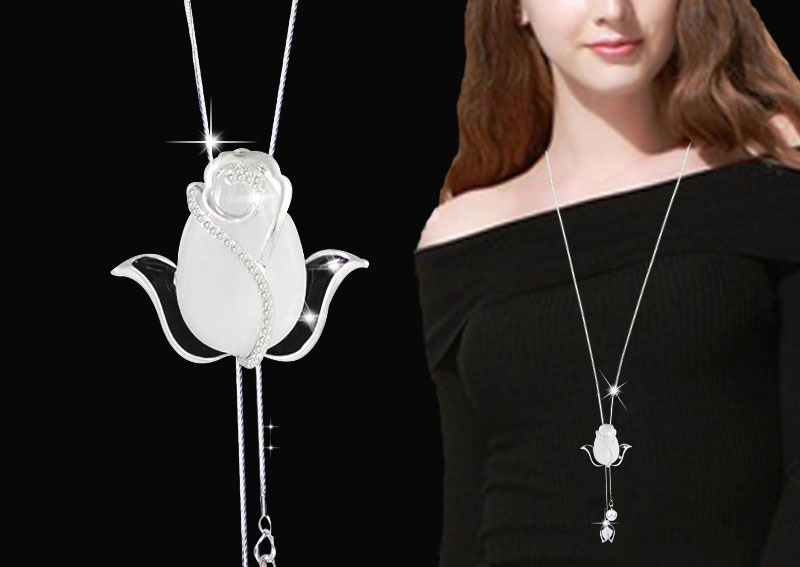 Elegant White Rose Shape Decorated Necklace,Multi Strand Necklaces