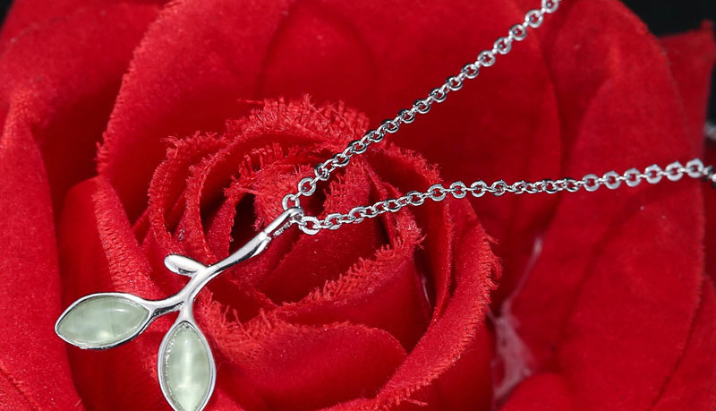 Fashion Silver Color Leaf Shape Decorated Necklace,Pendants