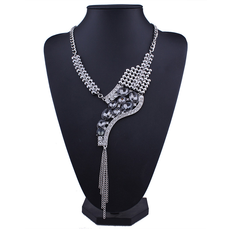 Luxury Gold Color Oval Shape Diamond Decorated Necklace,Bib Necklaces