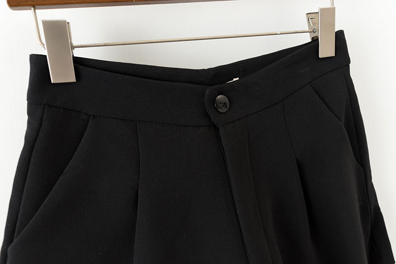 Fashion Black Pure Color Decorated Shorts,Shorts