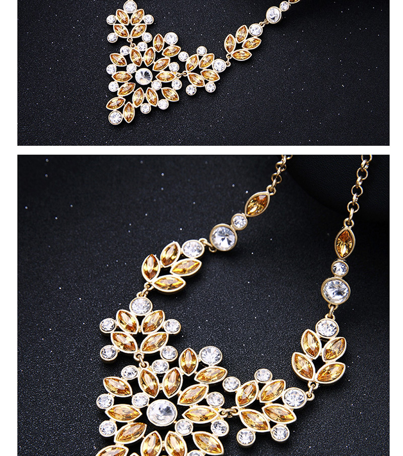 Fashion Champagne Oval Shape Decorated Necklace,Bib Necklaces