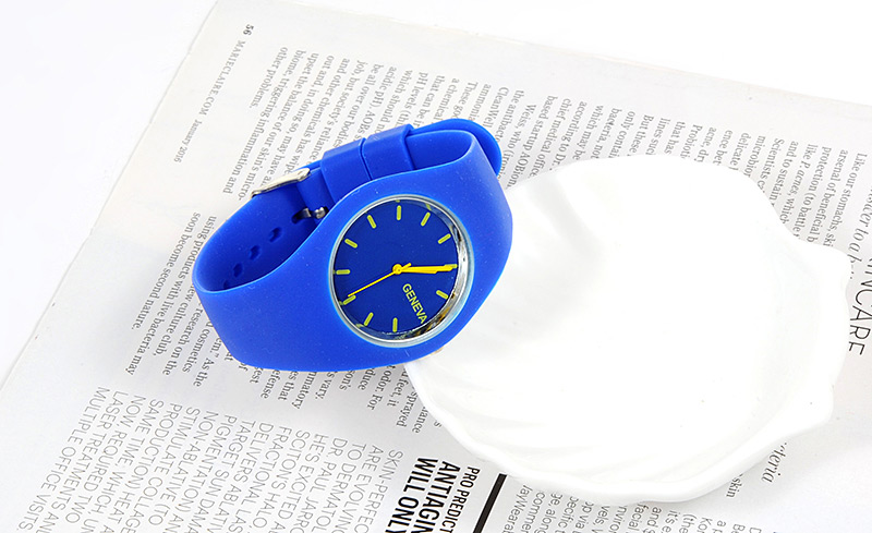 Fashion White Pure Color Decorated Watch,Ladies Watches