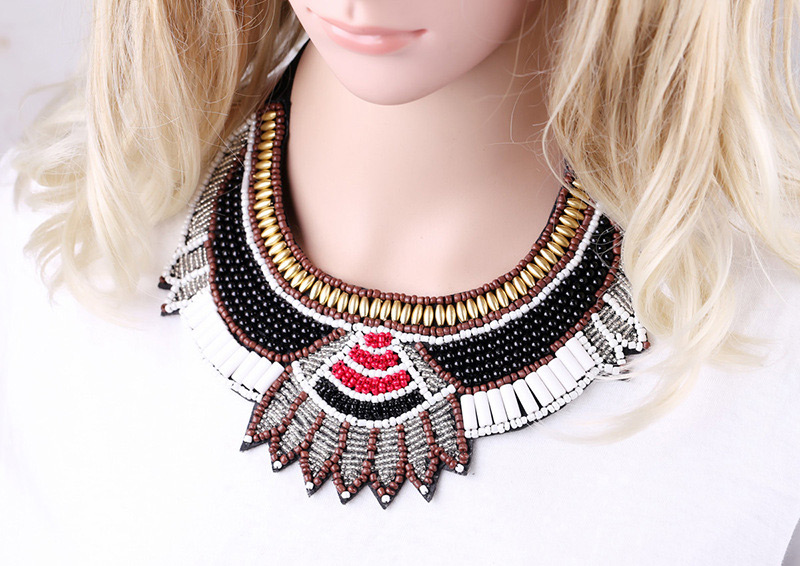 Vintage White Beads Decorated Irregualr Shape Necklace,Pendants
