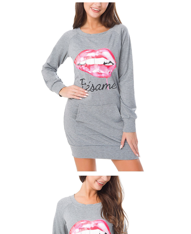 Fashion Gray Letter&lip Pattern Decorated Sweater,Tank Tops & Camis
