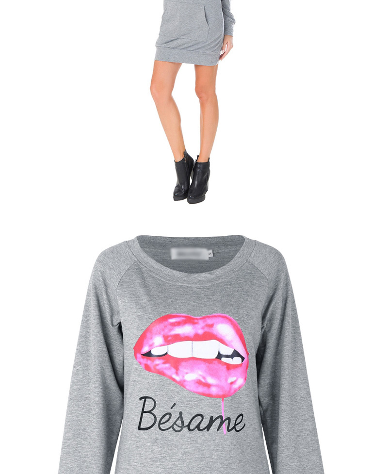 Fashion Gray Letter&lip Pattern Decorated Sweater,Tank Tops & Camis