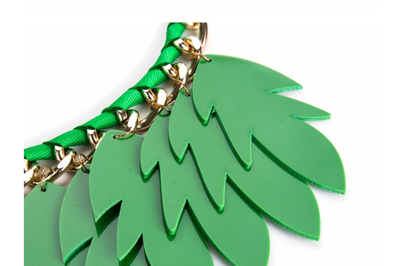 Exaggerated Green Leaf Shape Decorated Necklace,Bib Necklaces