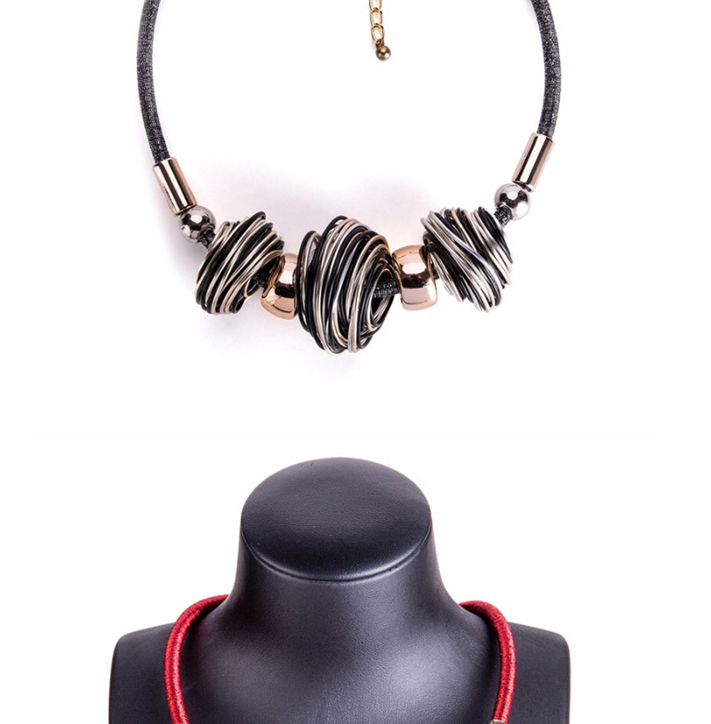 Exaggerated Black Color-matching Decorated Necklace,Bib Necklaces