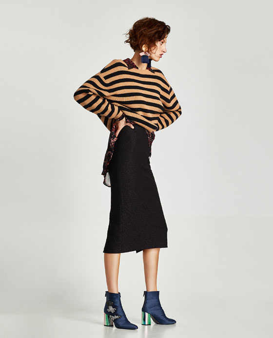 Fashion Black+kahaki Stripe Decorated Blouse,Sweater
