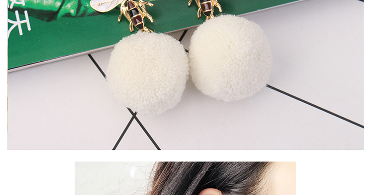 Personality White Bee Shape Decorated Earrings,Drop Earrings