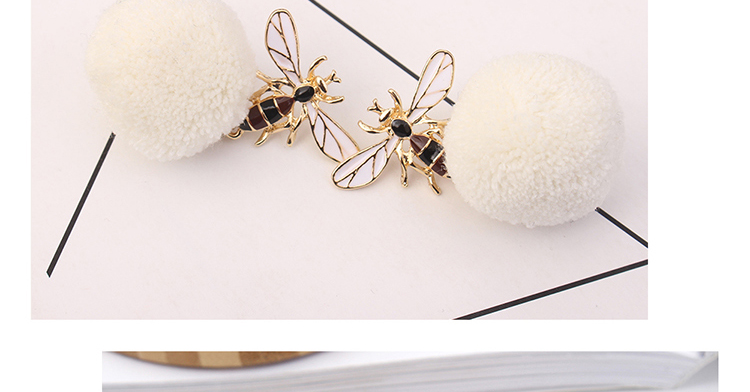 Personality White Bee Shape Decorated Earrings,Drop Earrings