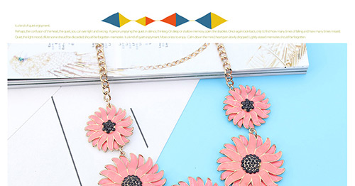 Fashion Red Daisy Shape Decorated Pure Color Necklace,Bib Necklaces