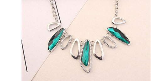 Elegant Green Geometric Shape Design Simple Necklace,Bib Necklaces