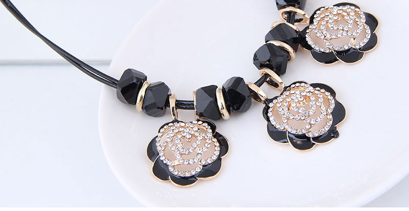 Fashion Black Flower Shape Design Necklace,Bib Necklaces