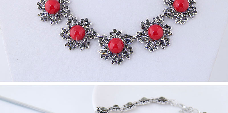 Fashion Red Round Shape Decorated Necklace,Bib Necklaces