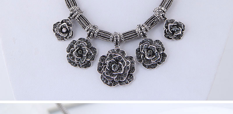 Fashion Dark Gray Flower Shape Design Necklace,Bib Necklaces