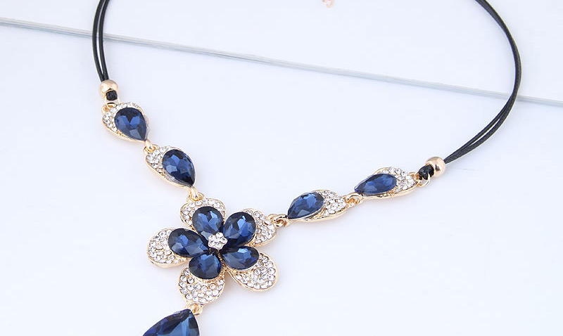 Fashion Blue Waterdrop Shape Design Flower Necklace,Pendants
