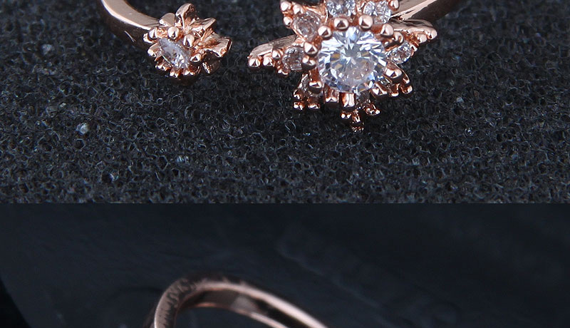 Fashion Gold Color Flower Shape Decorated Ring,Fashion Rings