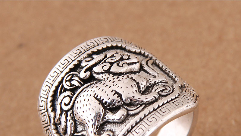 Elegant Antique Silver Lion Pattern Decorated Pure Color Ring,Fashion Rings