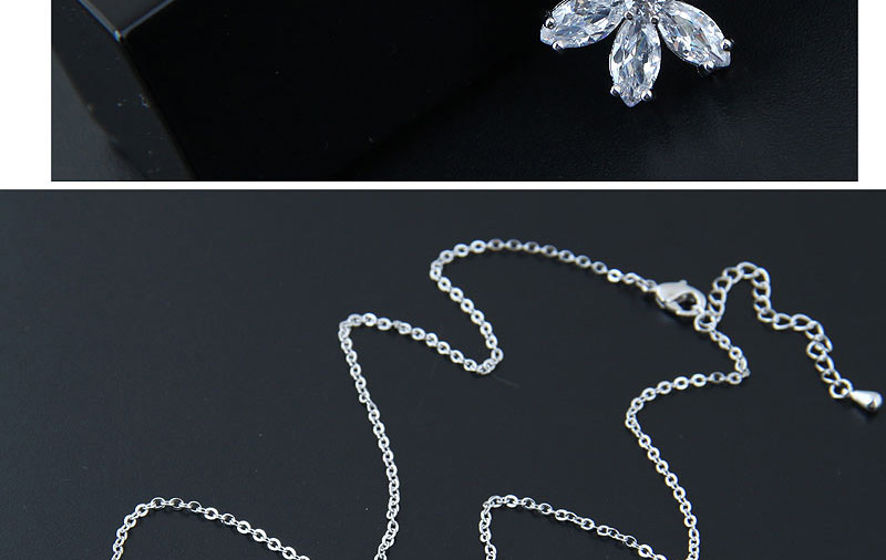 Elegant Silver Color Flower Pendant Decorated Necklace,Necklaces