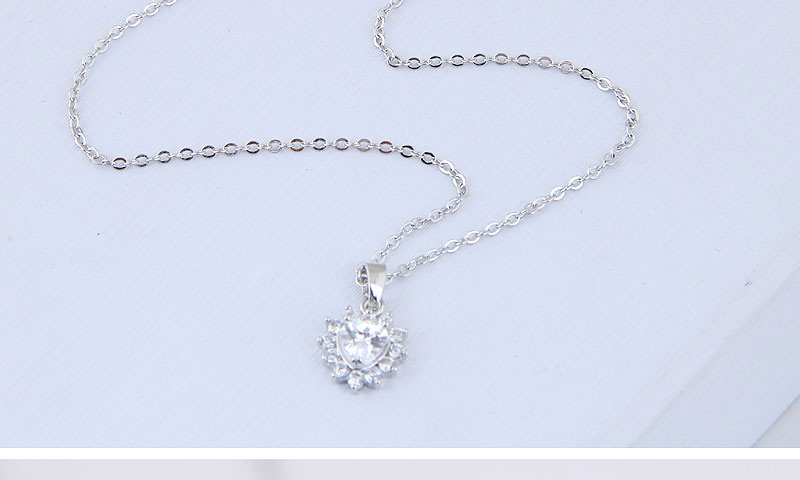 Elegant Silver Color Heart Shape Decorated Necklace,Necklaces