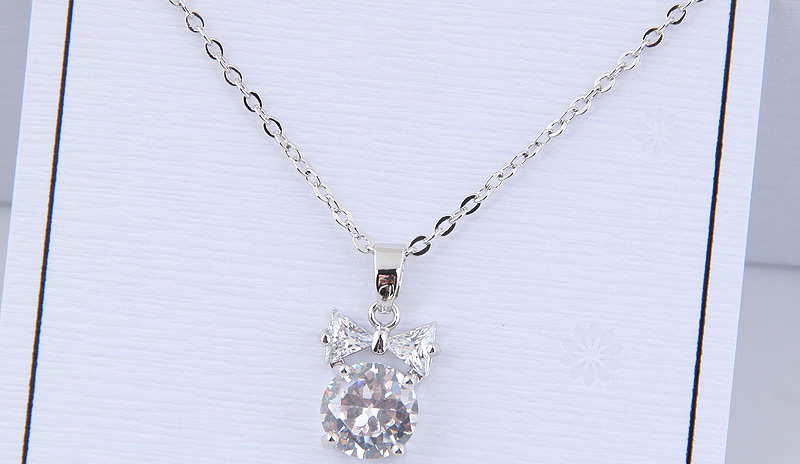 Elegant Silver Color Diamond Decorated Pure Color Necklace,Necklaces