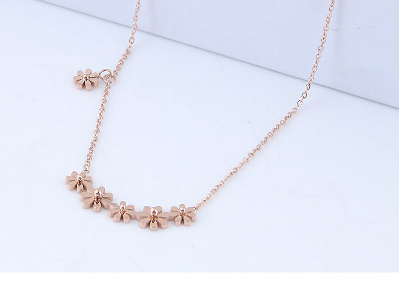 Fashion Rose Gold Flower Shape Decorated Necklace,Necklaces