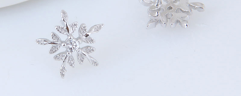 Sweet Silver Color Snowflake Shape Design Pure Color Earrings,Stud Earrings