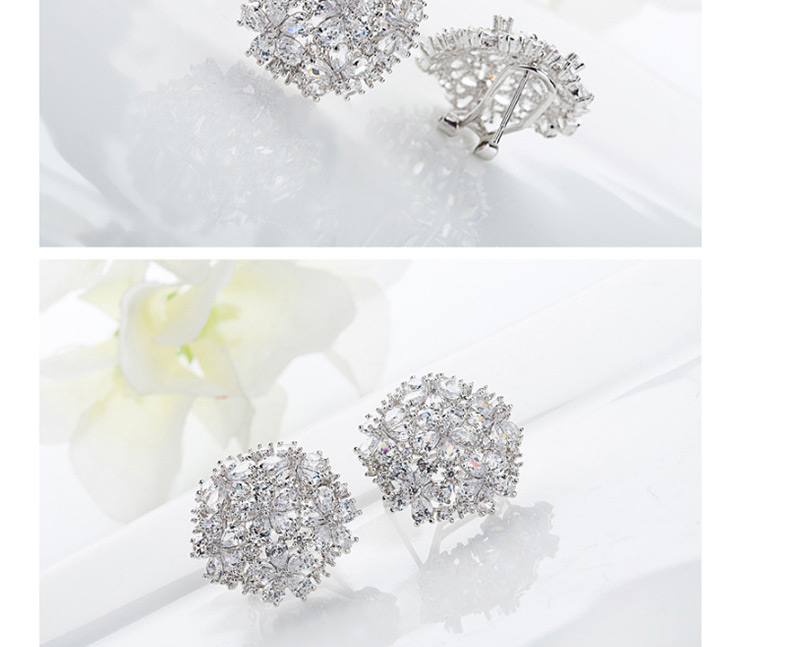 Fashion White Flowers Shape Design Hollow Out Earrings,Stud Earrings
