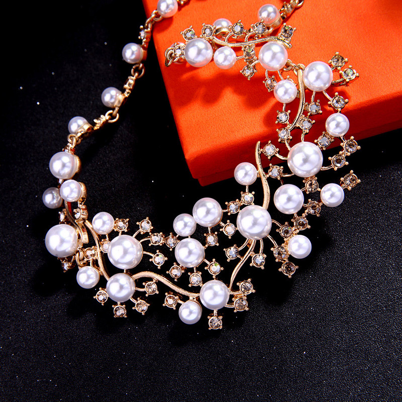 Vintage White Pearls&diamond Decorated Hollow Out Necklace,Bib Necklaces