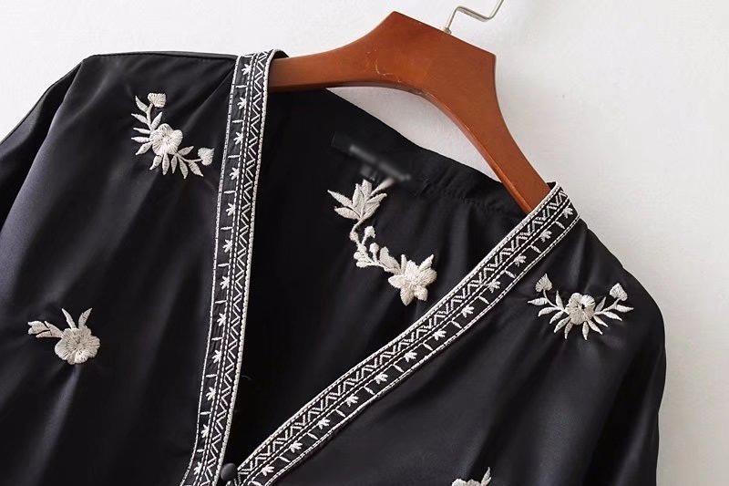 Fashion Black Flower Pattern Decorated Shirt,Tank Tops & Camis
