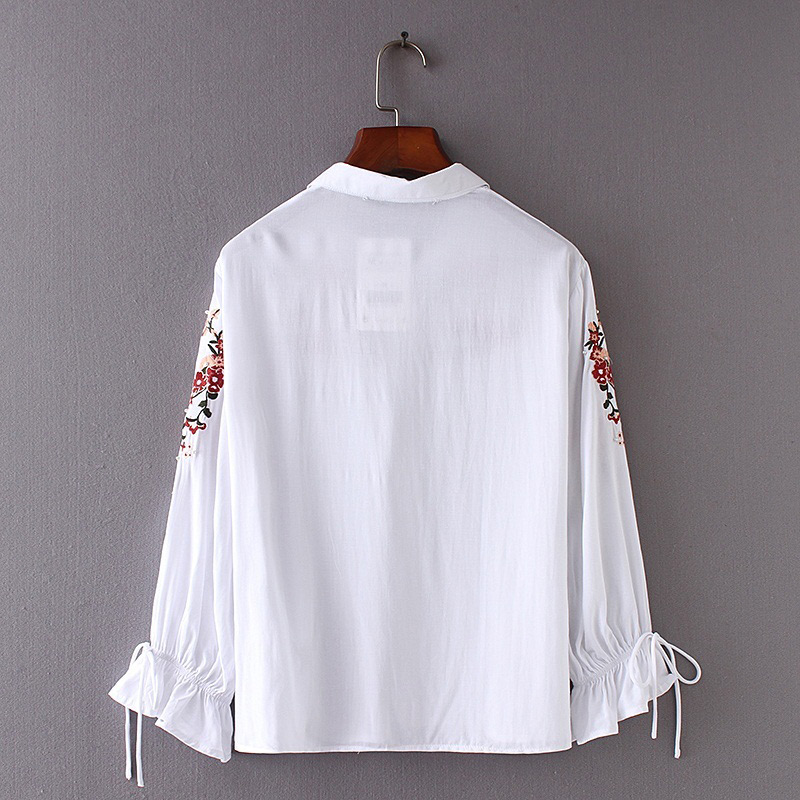 Fashion White Flower Pattern Decorated Shirt,Tank Tops & Camis