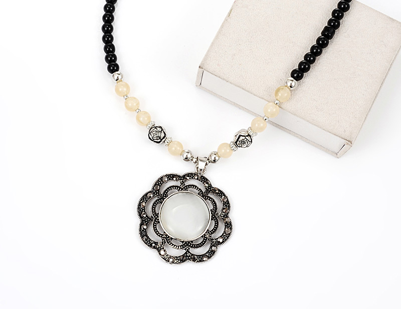Fashion Black Flower Shape Decorated Necklace,Beaded Necklaces