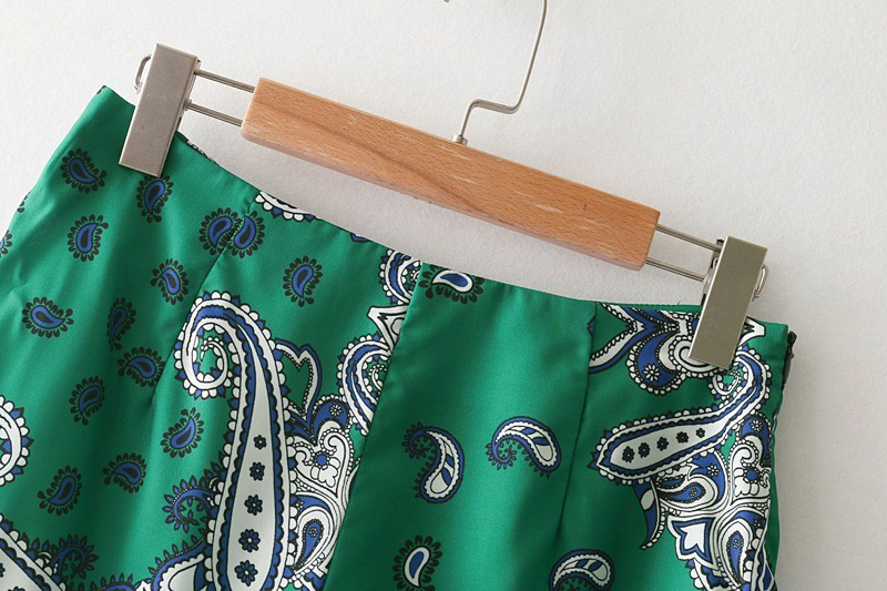 Fashion Green Flowers Pattern Decorated Simple Shorts,Shorts