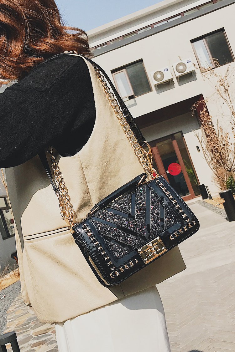 Fashion Black V Shape Pattern Decorated Shoulder Bag,Messenger bags