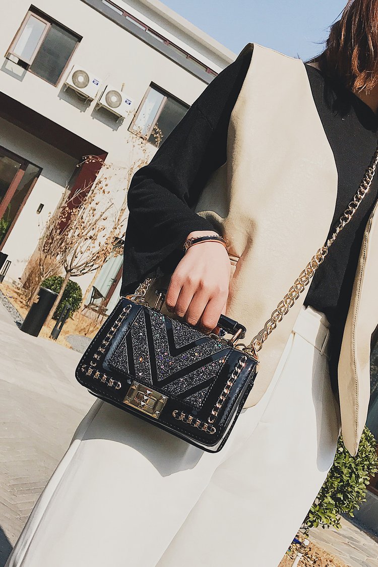 Fashion Black V Shape Pattern Decorated Shoulder Bag,Messenger bags