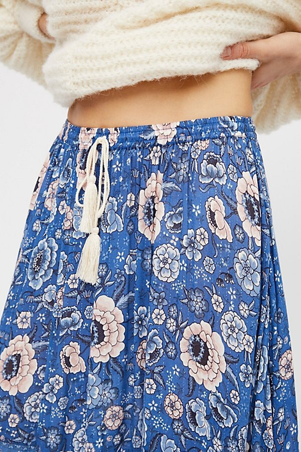 Fashion Navy Tassel Decorated Flower Pattern Blouse,Skirts