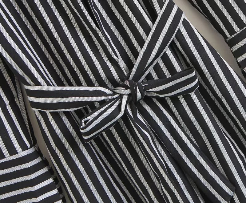 Fashion Black Stripe Pattern Decorated V Neckline Windbreaker,Coat-Jacket