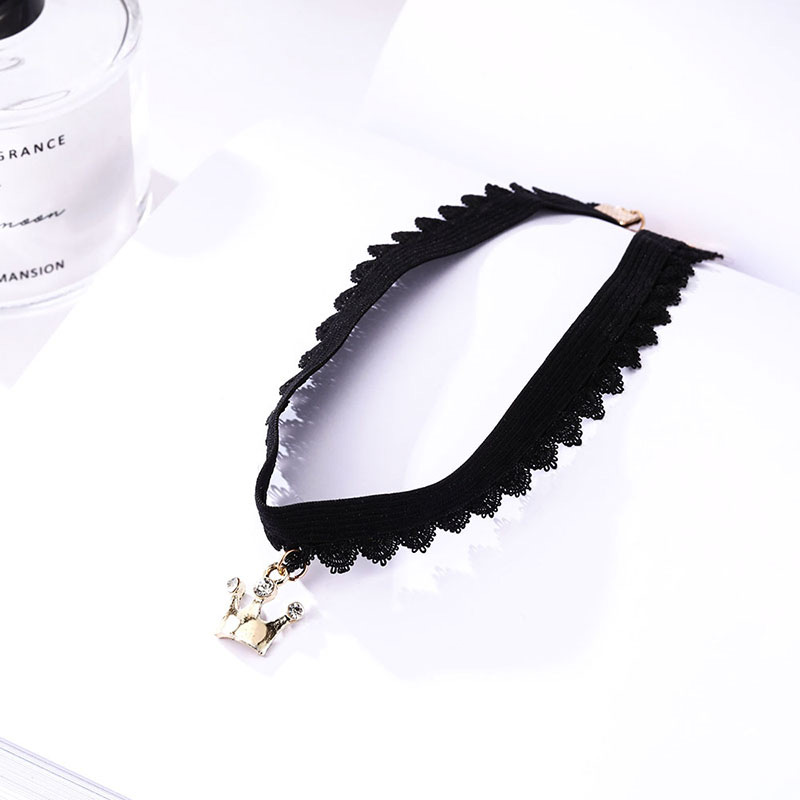 Fashion Black Crown Shape Decorated Necklace,Pendants