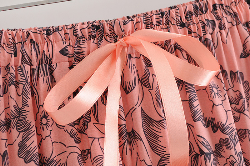 Elegant Pink Flower Pattern Decorated Skirt,Skirts