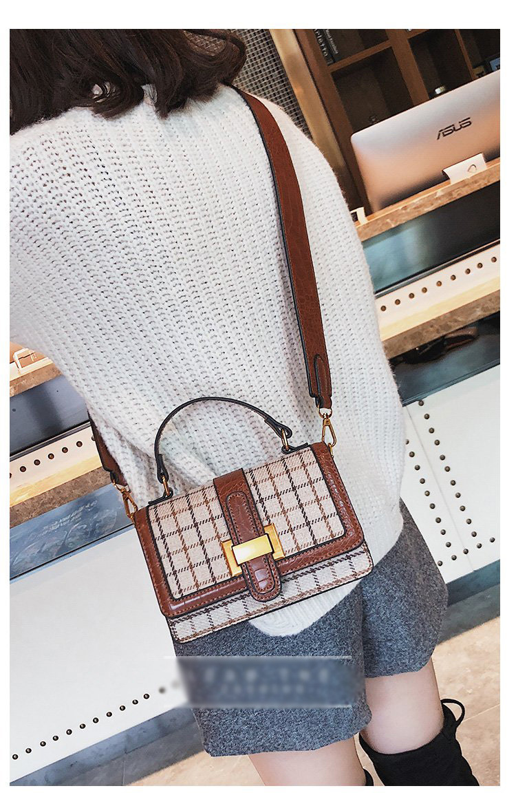 Fashion Beige Belt Buckle Decorated Bag,Handbags